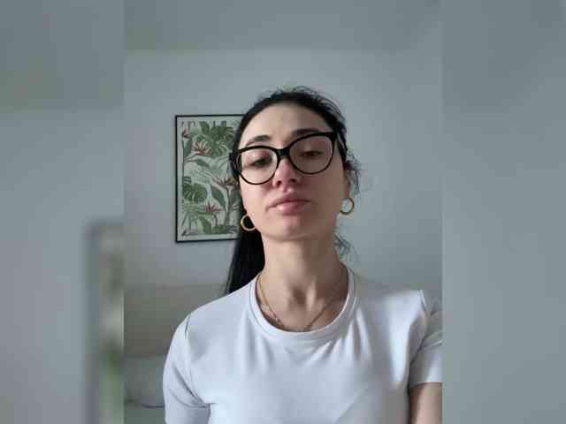 IvyNoirr webcam