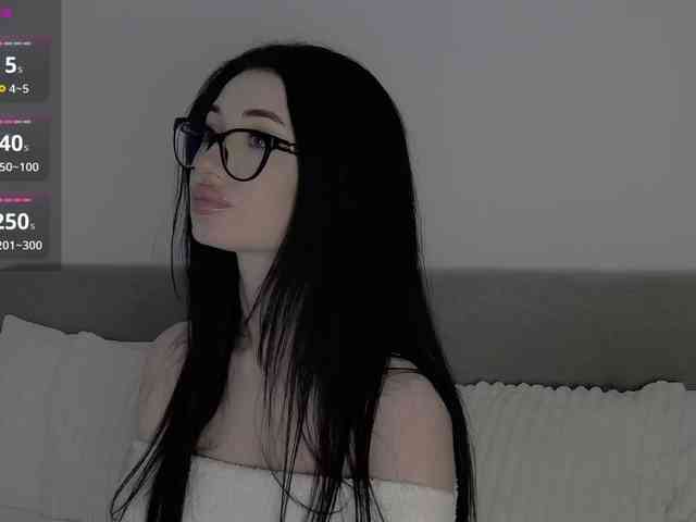 Chiaralovee Chiaralovee