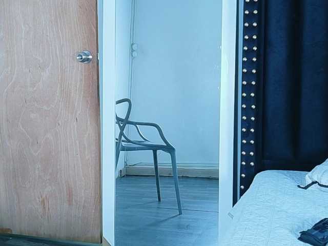 Hotlatinateacher's BongaCams show and profile