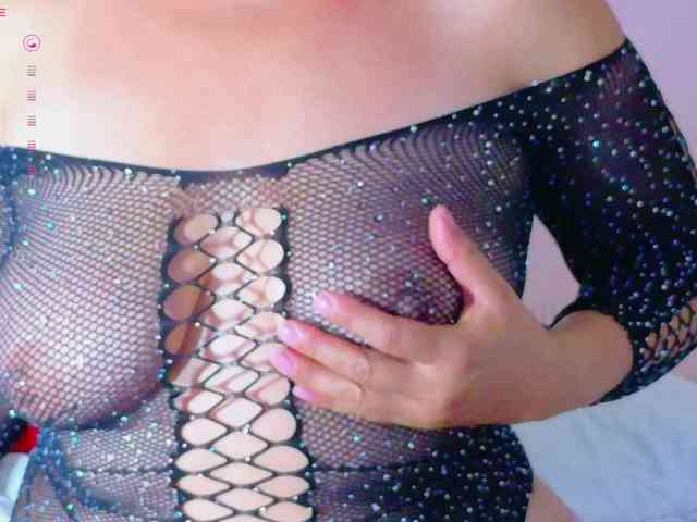 Hotlatinateacher webcam