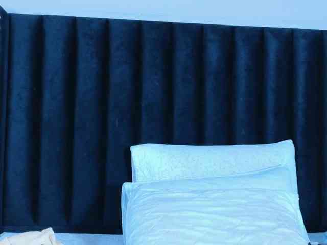 Hotlatinateacher webcam