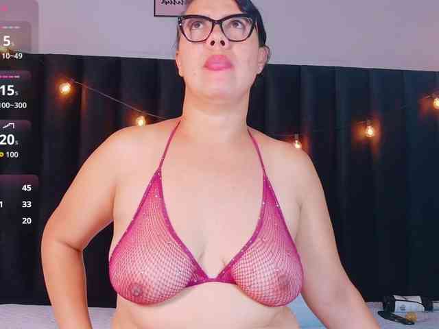 Hotlatinateacher webcam
