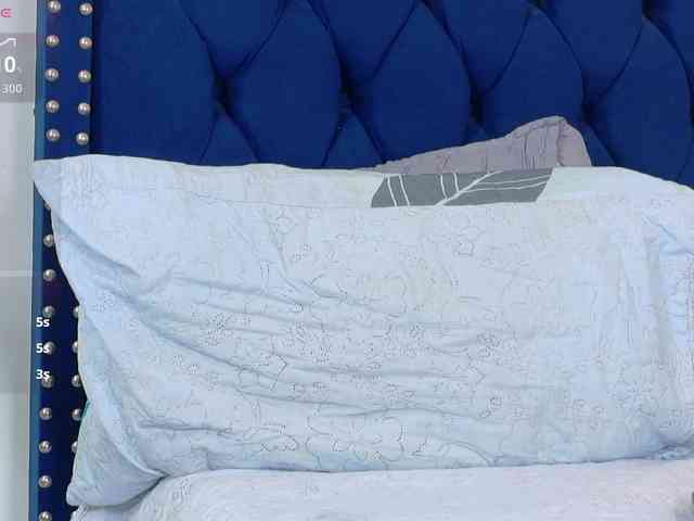 Hotlatinateacher webcam