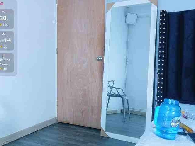 Hotlatinateacher webcam