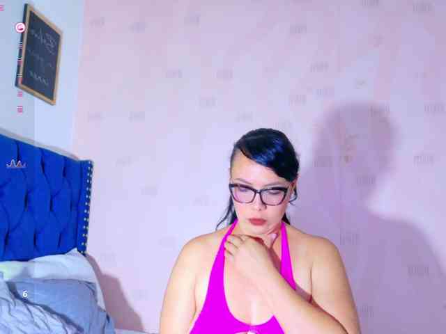 Hotlatinateacher webcam