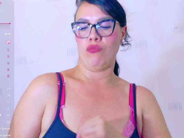 Hotlatinateacher webcam