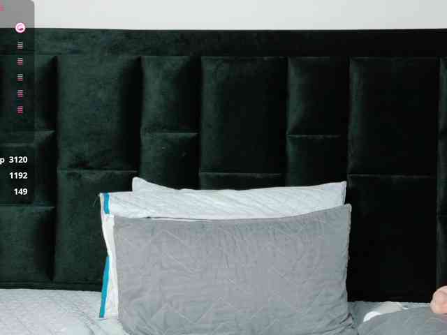 Hotlatinateacher webcam