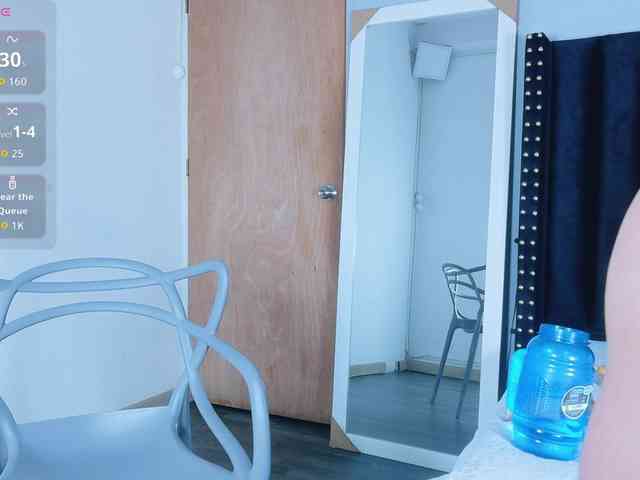 Hotlatinateacher webcam