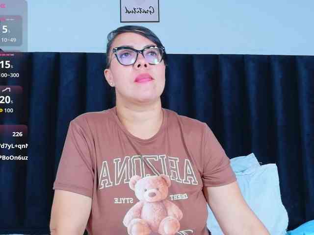 Hotlatinateacher webcam