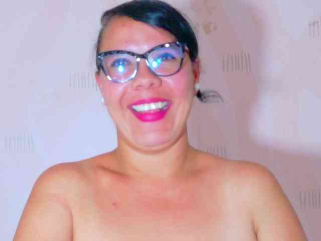 Hotlatinateacher webcam