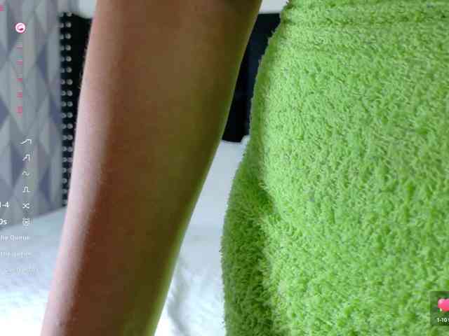 Hotlatinateacher webcam