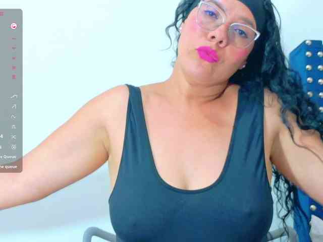 Hotlatinateacher webcam