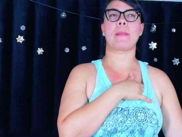 Hotlatinateacher webcam