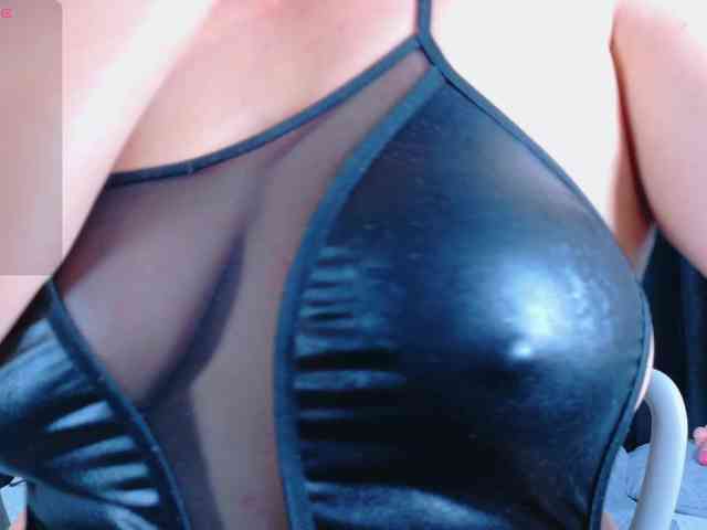 Hotlatinateacher webcam