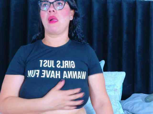 Hotlatinateacher webcam