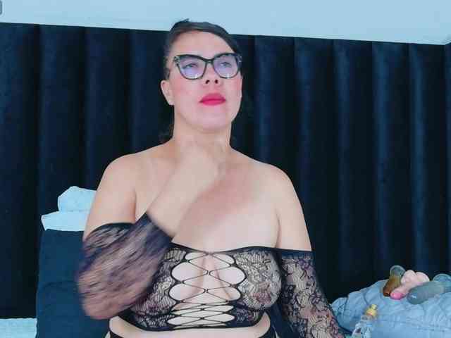 Hotlatinateacher Hotlatinateacher