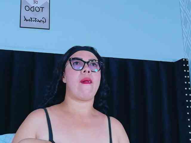 Hotlatinateacher webcam