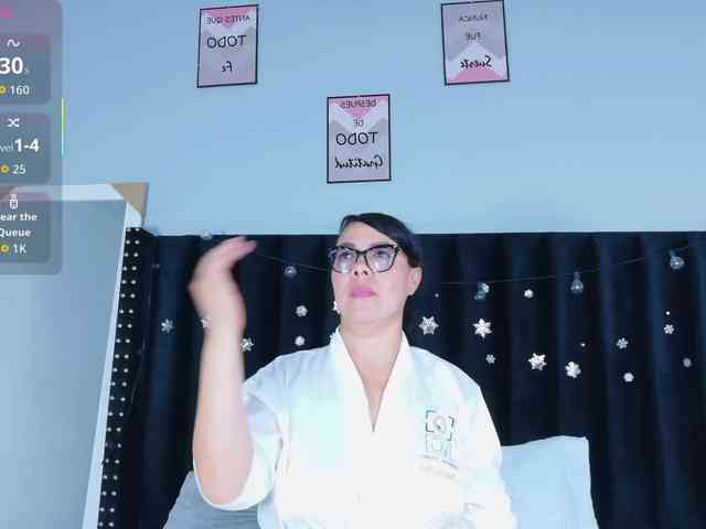 Hotlatinateacher webcam