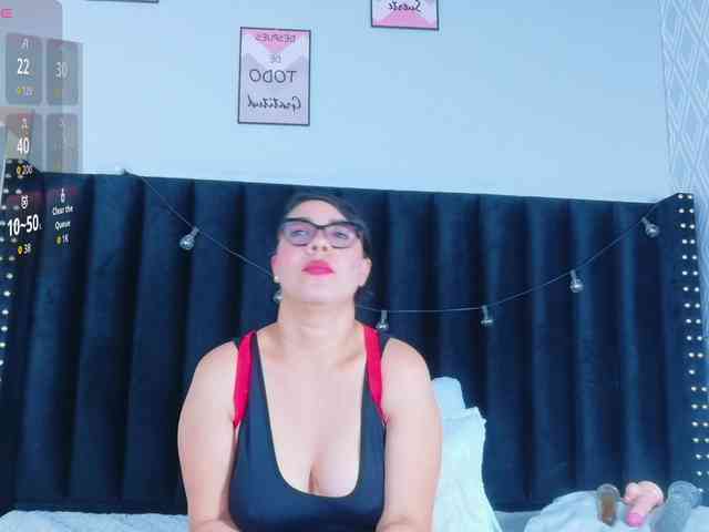 Hotlatinateacher webcam