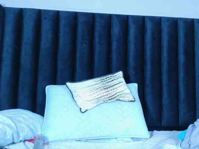 Hotlatinateacher webcam