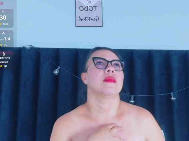 Hotlatinateacher webcam