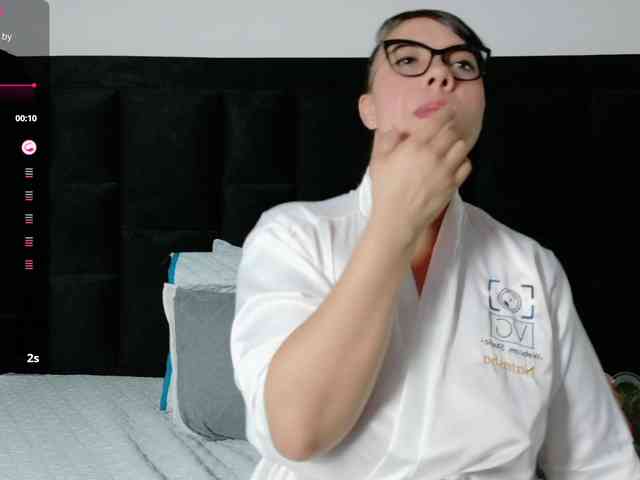 Hotlatinateacher webcam