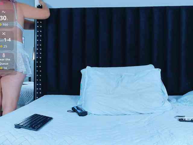 Hotlatinateacher webcam