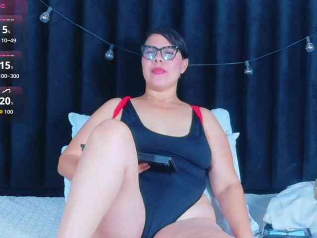 Hotlatinateacher webcam