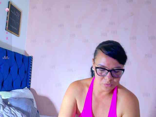Hotlatinateacher webcam