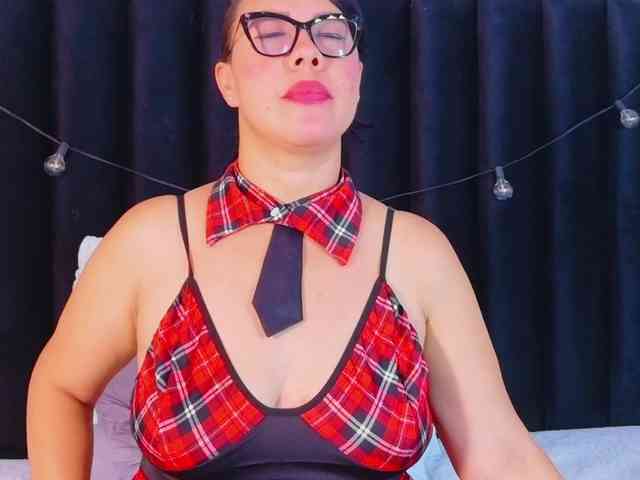 Hotlatinateacher webcam