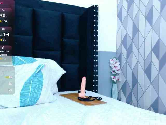 Hotlatinateacher webcam