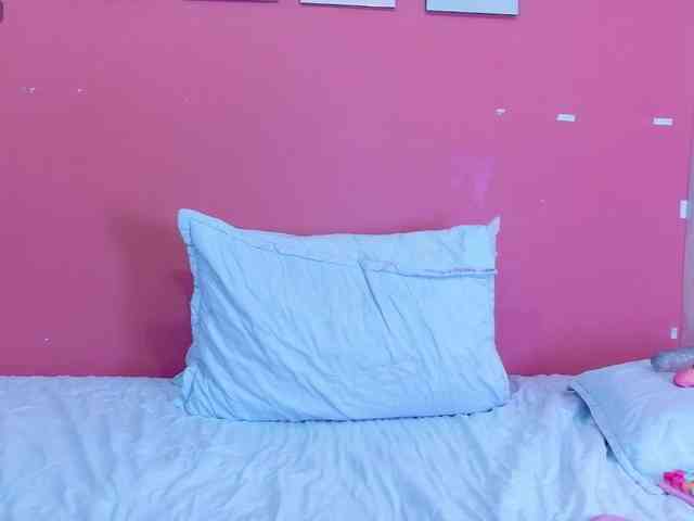 Hotlatinateacher webcam