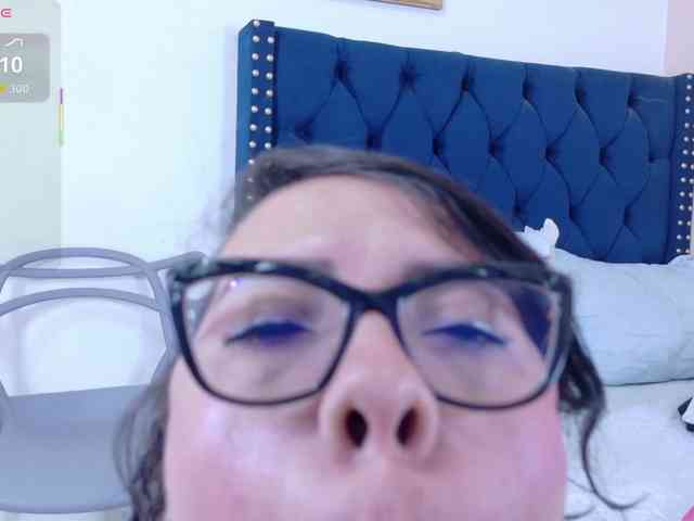 Hotlatinateacher webcam