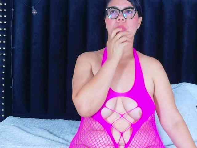 Hotlatinateacher webcam