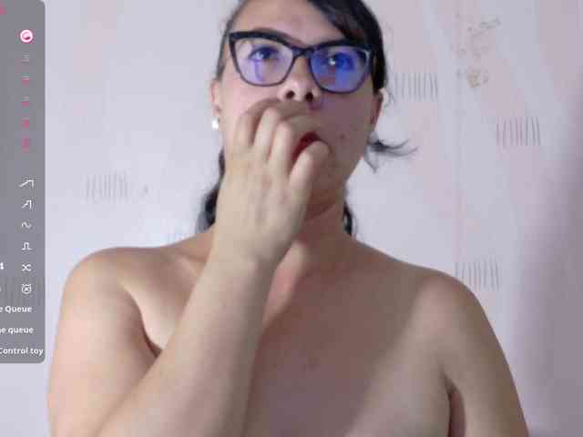 Hotlatinateacher webcam