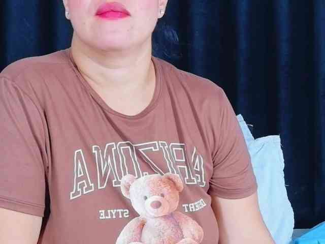 Hotlatinateacher webcam