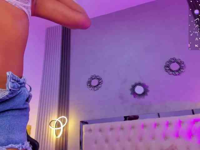 alexaandherson webcam