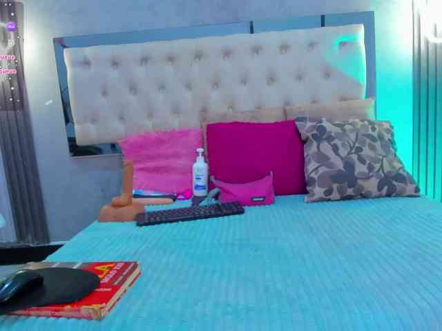 alexaandherson webcam