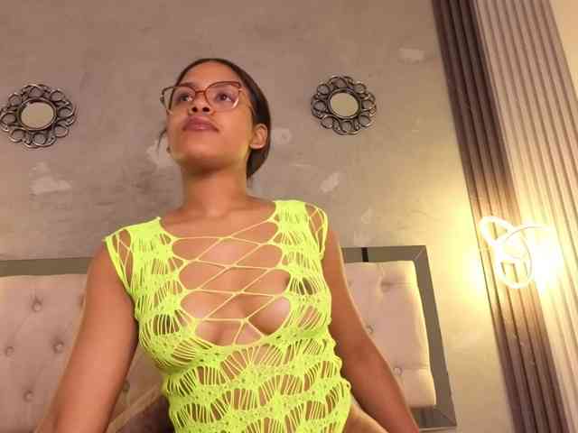 alexaandherson webcam