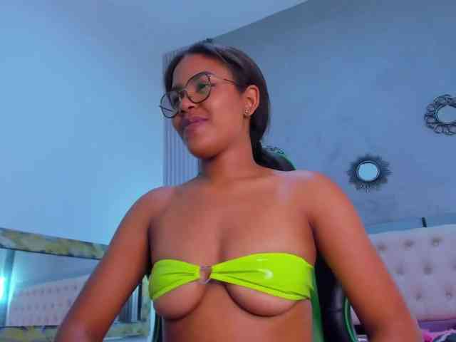 alexaandherson webcam