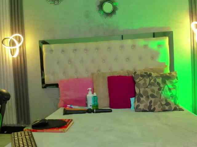 alexaandherson webcam