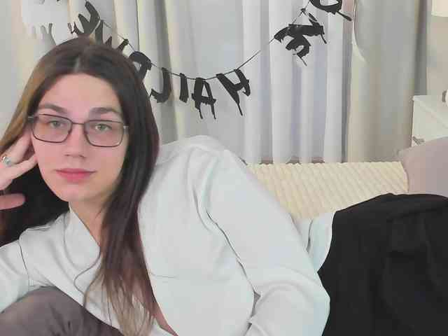 alfredajones Live Webcam on BongaCams