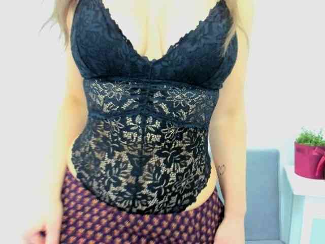 WildOlivia webcam