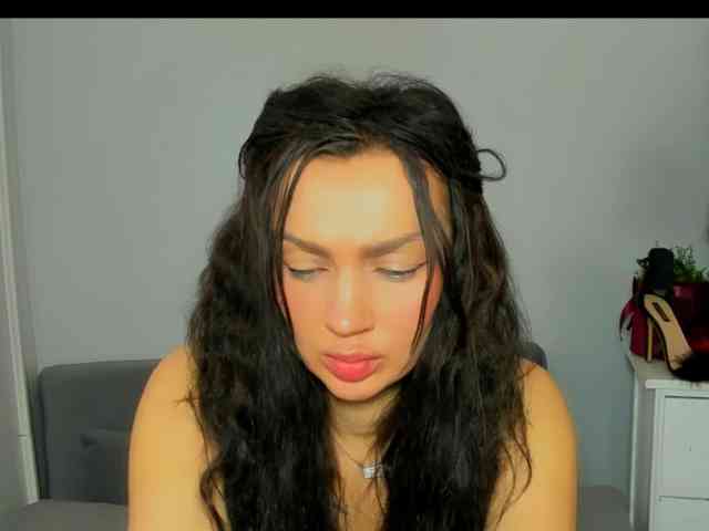 WildOlivia Live Webcam on BongaCams