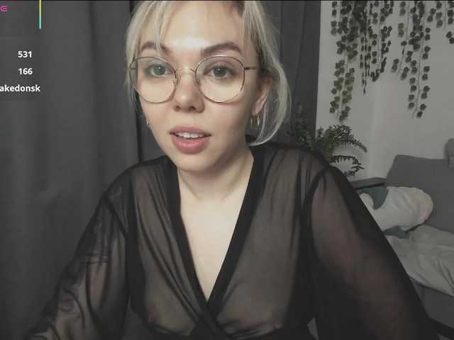 AnyaTaylorJoy_ webcam