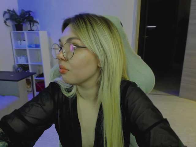 hotbabatopp's BongaCams show and profile