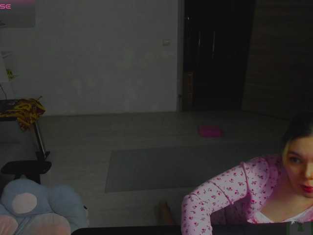 hotbabatopp —  Sup #bigass #mistress #sph #lovense #femdom   @total  @sofar   @remain 