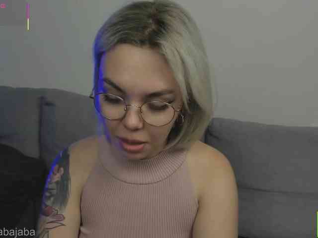 hotbabatopp Live Webcam on BongaCams