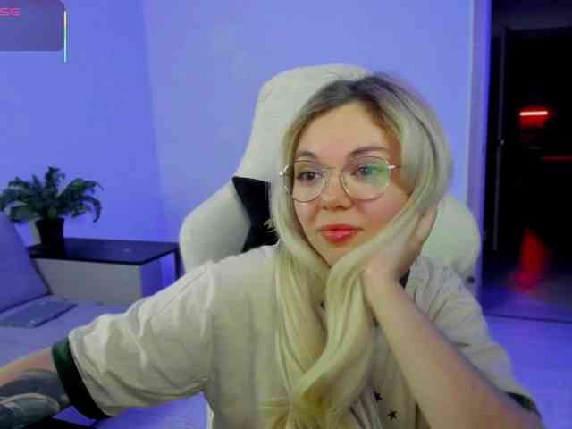 hotbabatopp Live Webcam on BongaCams