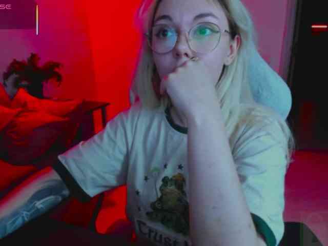 SpecterGirl webcam